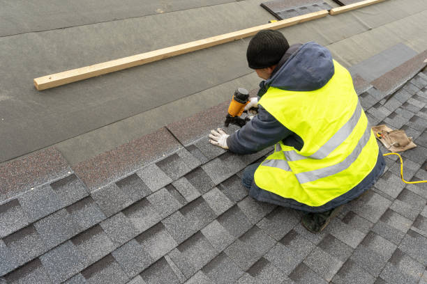Best Roof Maintenance Services  in Marshfield, WI